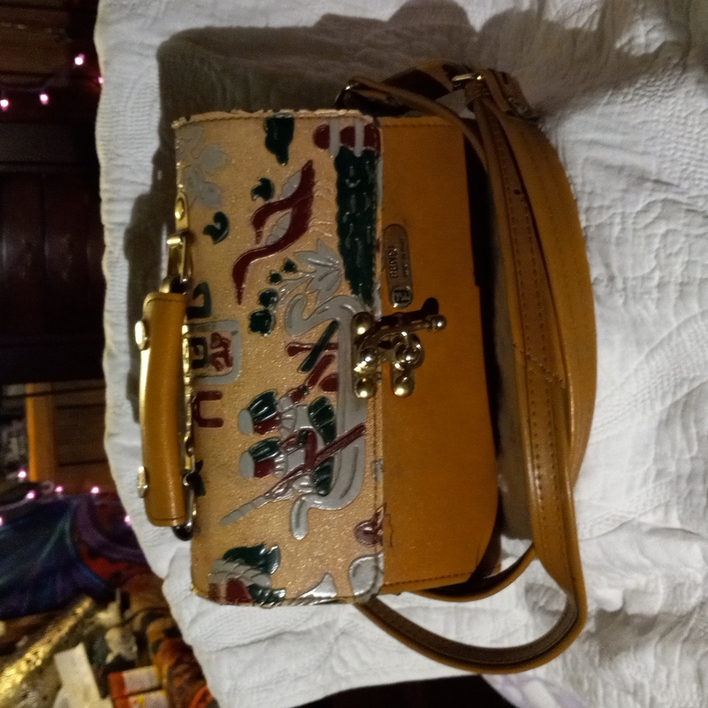 Vintage leather bag